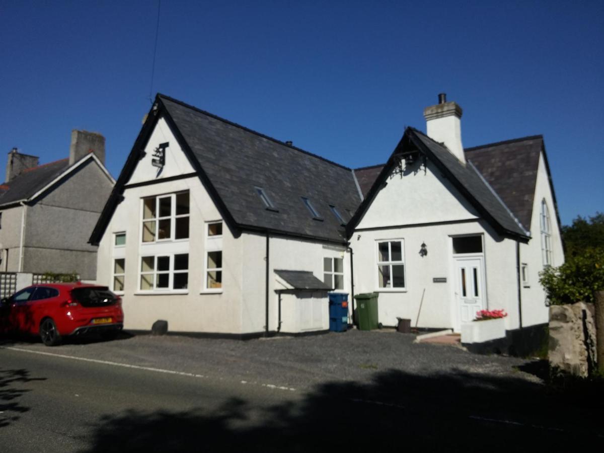 The Old School Caeathro, Snowdon, Eryri And Yr Wydffa Cottages Caernarfon Exterior foto